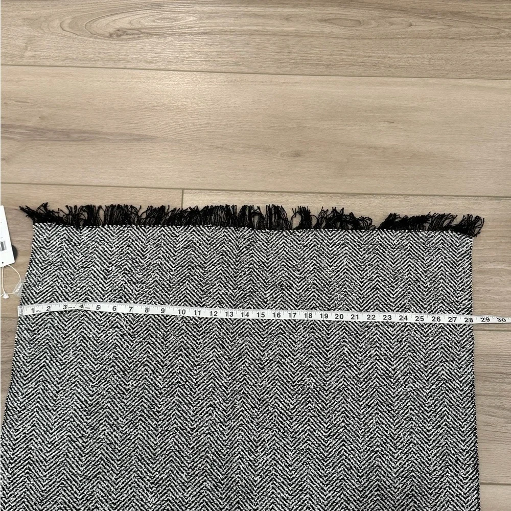 NWT Eileen Fisher $168 Handloomed Organic Cotton Herringbone Scarf